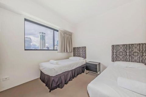 Tribeca Apartments Brisbane - Holiday Adelaide 3