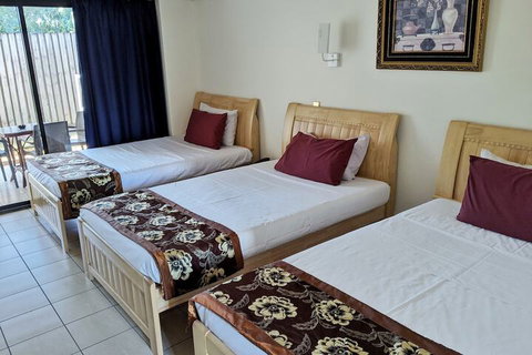 Novena Palms Motel - Holiday Adelaide 7
