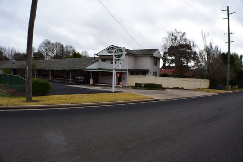 Acacia Motor Inn Armidale - Holiday Adelaide 1