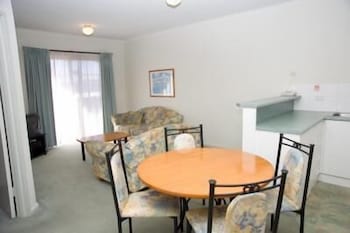 City South Apartments - Holiday Adelaide 6