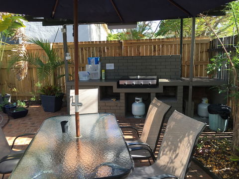 Coconut Palms On The Bay - Holiday Adelaide 0