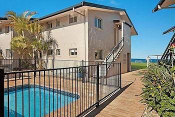 Lennox Head Beachfront Apartments - Holiday Adelaide 0
