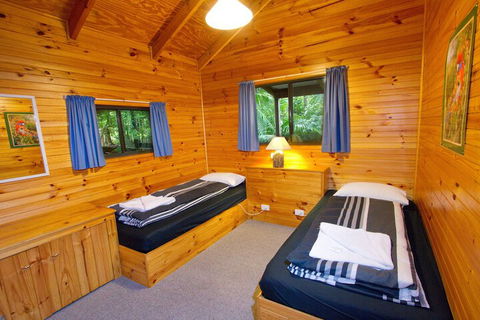 Mt Glorious Getaways - Holiday Adelaide 6