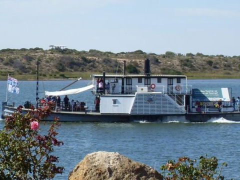 Vue De M Bed & Breakfast - Holiday Adelaide 1