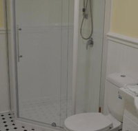 Roslyn House B  B