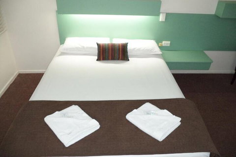 Longreach Motel - Holiday Adelaide 5