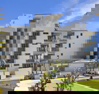 White Shells Luxury Apartments - Holiday Adelaide
