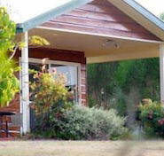 Amamoor Homestead BB and Country Cottages - Holiday Adelaide