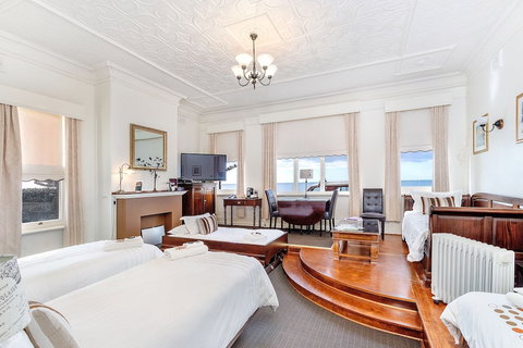 The Madsen - Holiday Adelaide 3