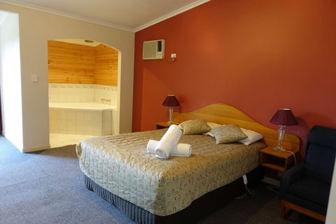 Coal Creek Motel - Holiday Adelaide 4