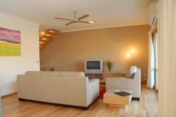 The Lakes Apartments - Holiday Adelaide 2