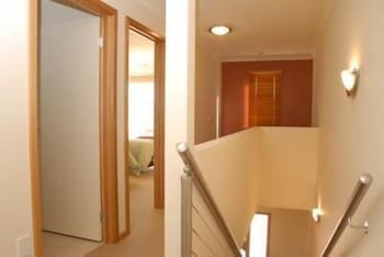 The Lakes Apartments - Holiday Adelaide 0
