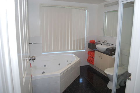 Lookout Holiday Units - Holiday Adelaide 4