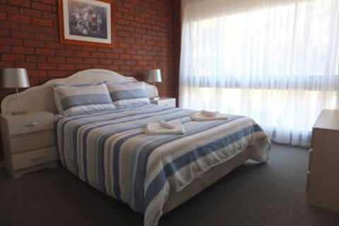 Paradise Holiday Apartments - Holiday Adelaide 0