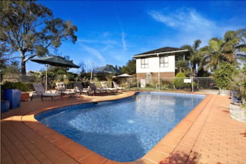 Paradise Holiday Apartments - Holiday Adelaide 2