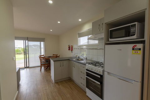 Gum Tree Caravan Park - Holiday Adelaide 7