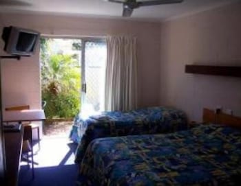 Corlette Palms Motor Inn - Holiday Adelaide 2