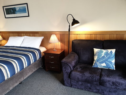 Driftwood Strahan Villas - Holiday Adelaide 1