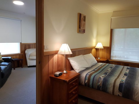 Driftwood Strahan Villas - Holiday Adelaide 2