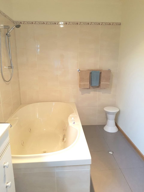 Driftwood Strahan Villas - Holiday Adelaide 4