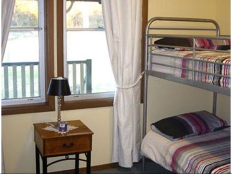 Brilex Park B & B - Holiday Adelaide 6