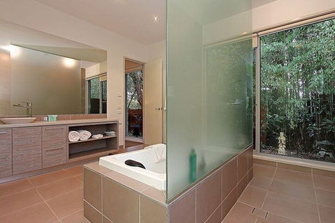 Limetree Hideaway - Holiday Adelaide 4