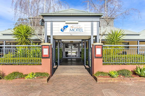Berry Village Boutique Motel - Holiday Adelaide 1