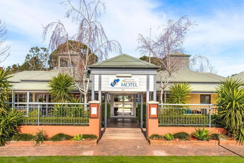 Berry Village Boutique Motel - Holiday Adelaide 3