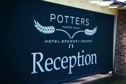 Potters Apartments - Holiday Adelaide 1