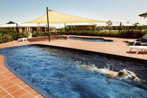 Potters Apartments - Holiday Adelaide 4