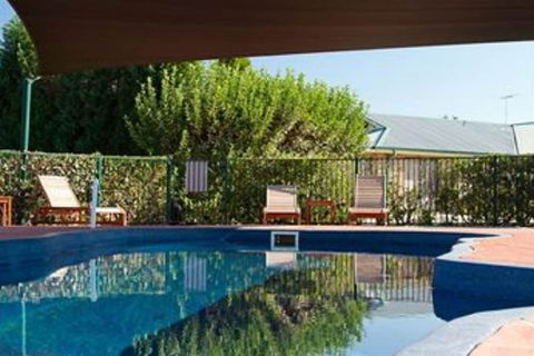 Potters Apartments - Holiday Adelaide 3