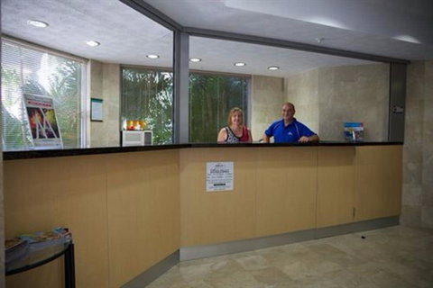 Surfers Mayfair - Holiday Adelaide 5