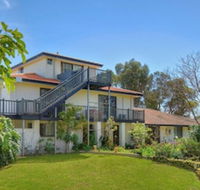 Martin Fields Beach Retreat - Holiday Adelaide