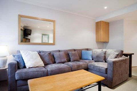 Lhotsky Apartments - Holiday Adelaide 6