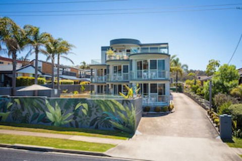 The Palms Apartments - Holiday Adelaide 0