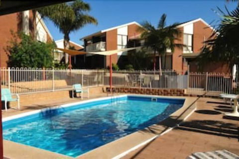 Anchorbell Holiday Apartments - Holiday Adelaide 3