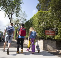 Glebe Point YHA - Holiday Adelaide
