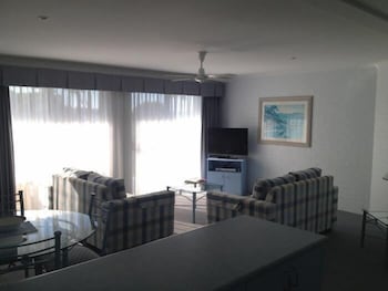 Breakers Apartments Mollymook - Holiday Adelaide 6