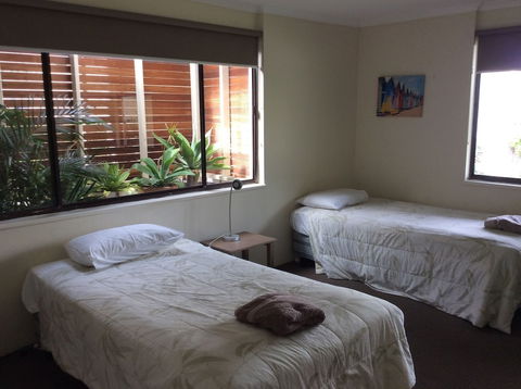 Telopea Court - Holiday Adelaide 1