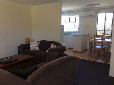 Telopea Court - Holiday Adelaide 6