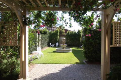 Reid's Place - Holiday Adelaide 4