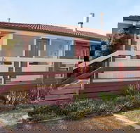Yarra Glen Racecourse Apartments - Holiday Adelaide