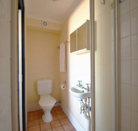 Caloundra Backpackers - Hostel - Holiday Adelaide