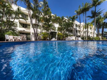 Camargue Beachfront Apartments - Holiday Adelaide 1