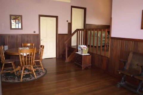 Pemberton Old Picture Theatre Holiday Apartments - Holiday Adelaide 7