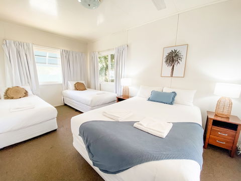 Pacific Sun Motor Inn Bargara - Holiday Adelaide 5