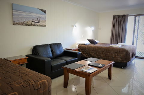 Pacific Palms Motor Inn - Holiday Adelaide 2