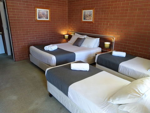 Junction Motel Wagga - Holiday Adelaide 2
