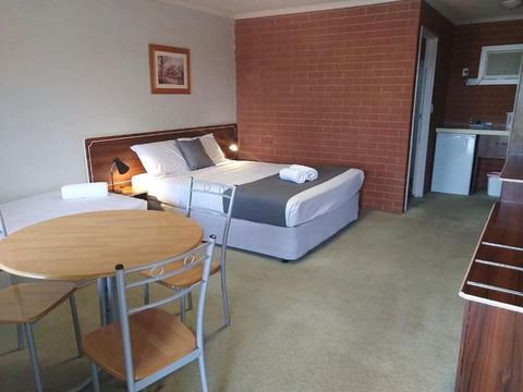 Junction Motel Wagga - Holiday Adelaide 3