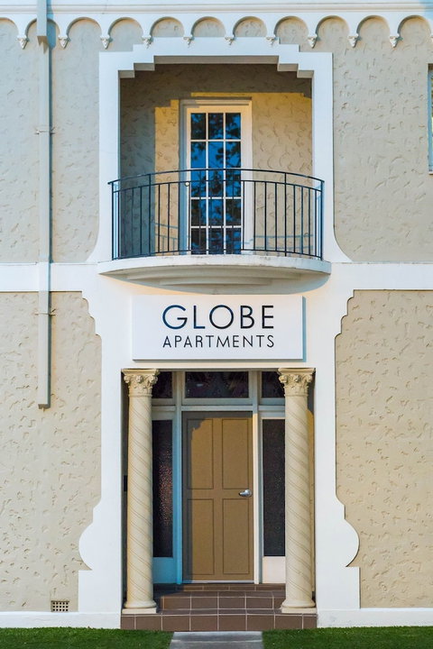 Globe Apartments - Holiday Adelaide 3